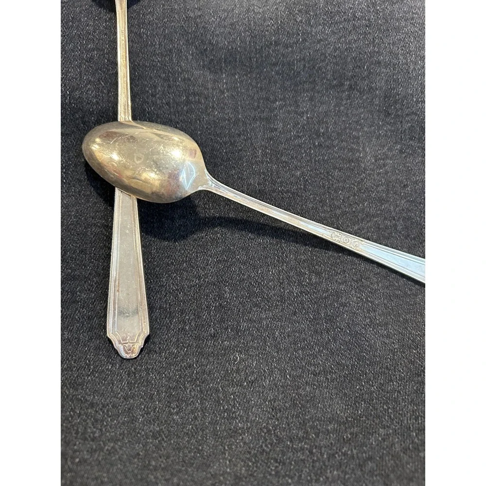 Vintage 1835 R Wallace silver plate pat 1925 Ornate‎ Silver Spoons Set of 2